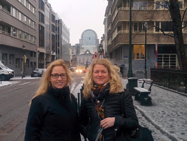 Eva Björk och Lotta Rönström i Bryssel